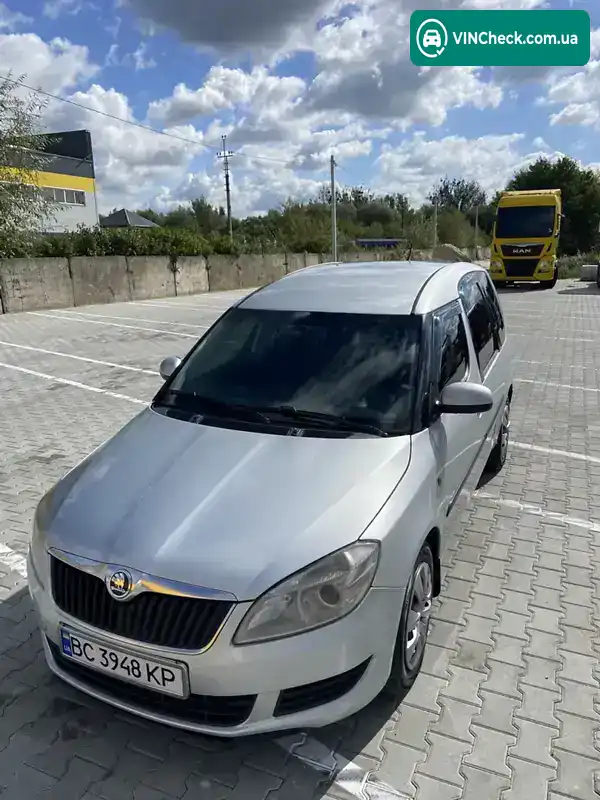 Skoda Roomster 2010, фото з оголошення 2 з 21, VIN TMBNJ25JXB5020665