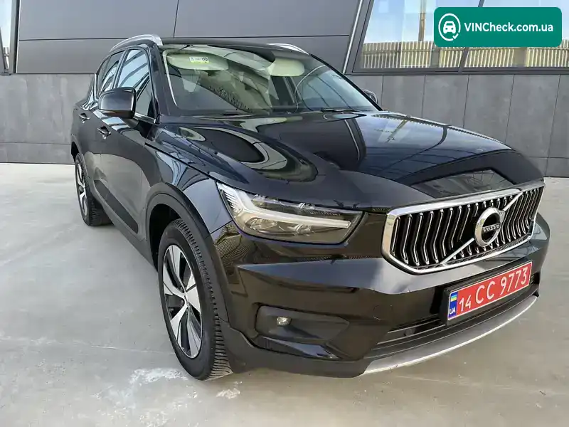 Volvo XC40 2021, фото з оголошення 1 з 20, VIN YV1XZBWVFM2549073
