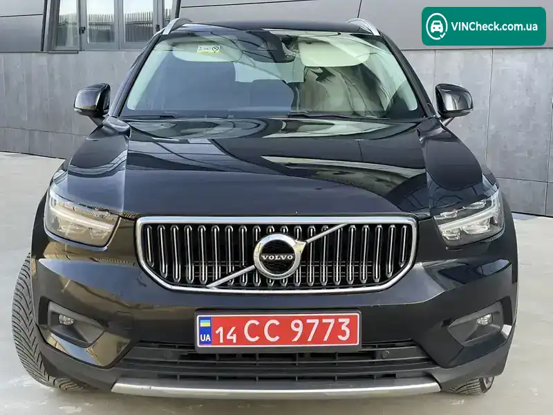 Volvo XC40 2021, фото з оголошення 2 з 20, VIN YV1XZBWVFM2549073