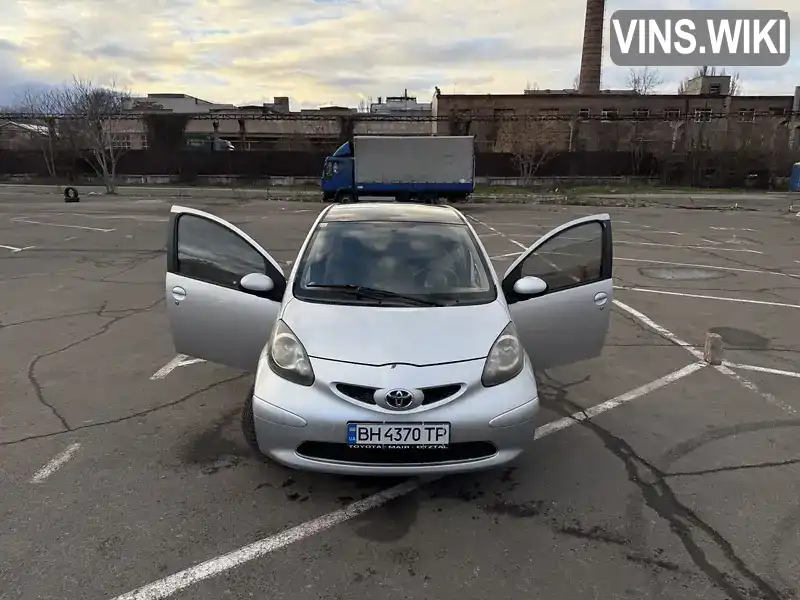 Toyota Aygo 2006, фото з оголошення 1 з 10, VIN JTDKG10C70N079948