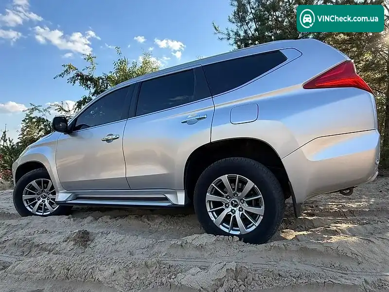 Mitsubishi Pajero Sport 2017, фото з оголошення 2 з 20, VIN MMCGUKS10HHZ02849