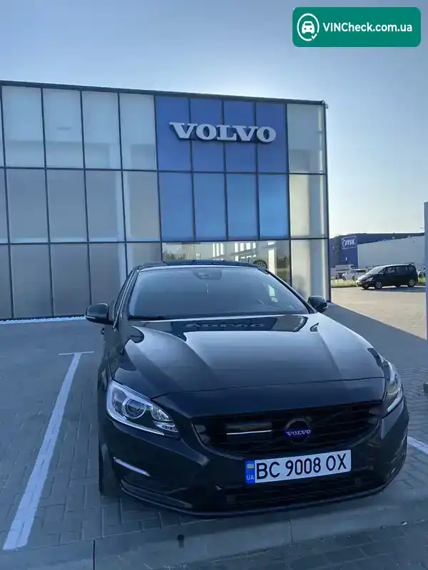 Volvo V60 2013, фото з оголошення 2 з 20, VIN YV1GWAA50E1189624