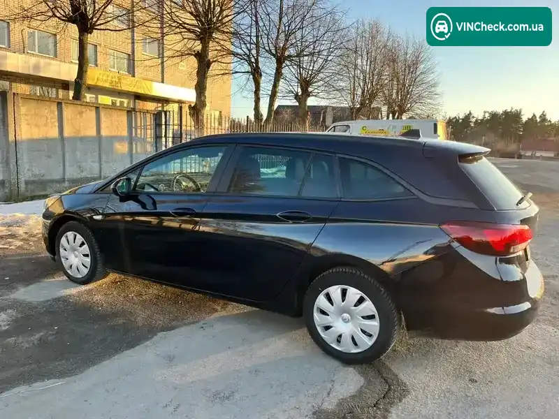 Opel Astra 2019, фото з оголошення 2 з 18, VIN W0VBD8EF0K8055115