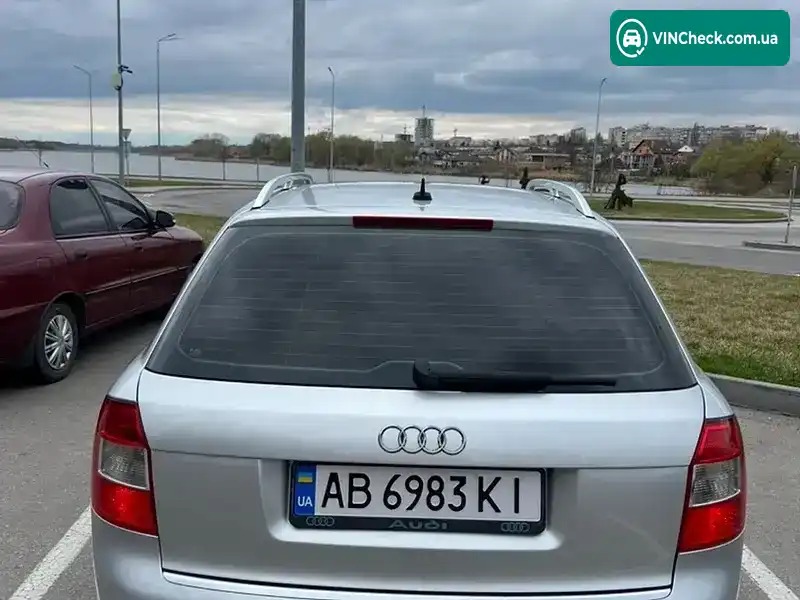 Audi A4 2003, фото з оголошення 2 з 16, VIN WAUZZZ8E33A370551