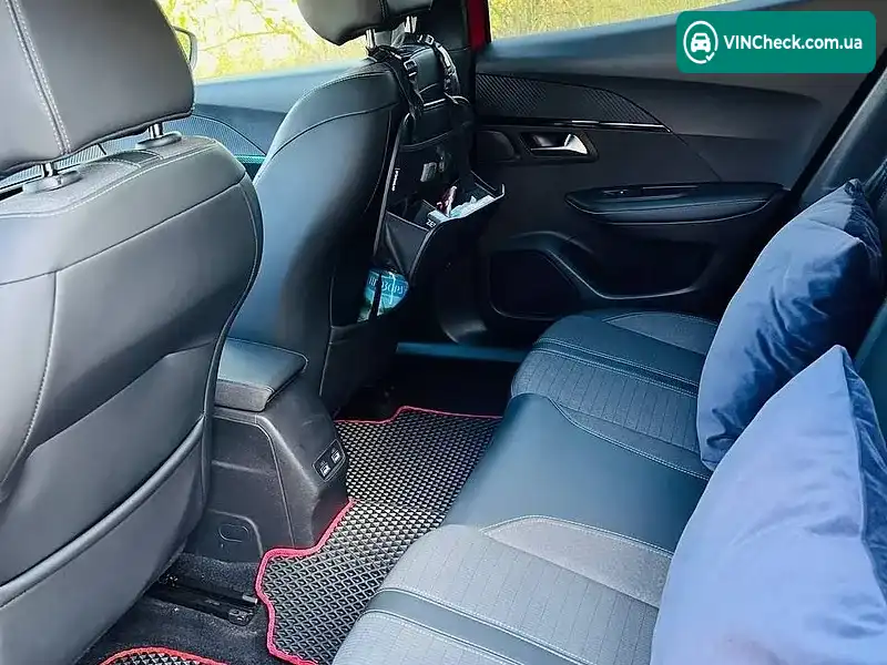 Peugeot 2008 2021, фото з оголошення 2 з 19, VIN VR3USHNSSMJ684824
