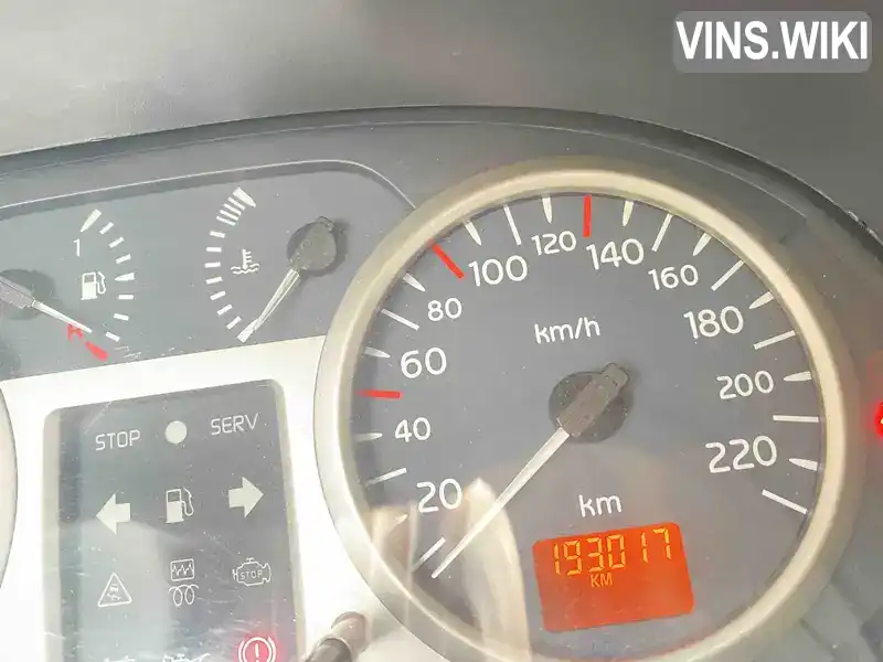 Renault Clio 2002, фото з оголошення 2 з 18, VIN VF1BB1L0A26427786