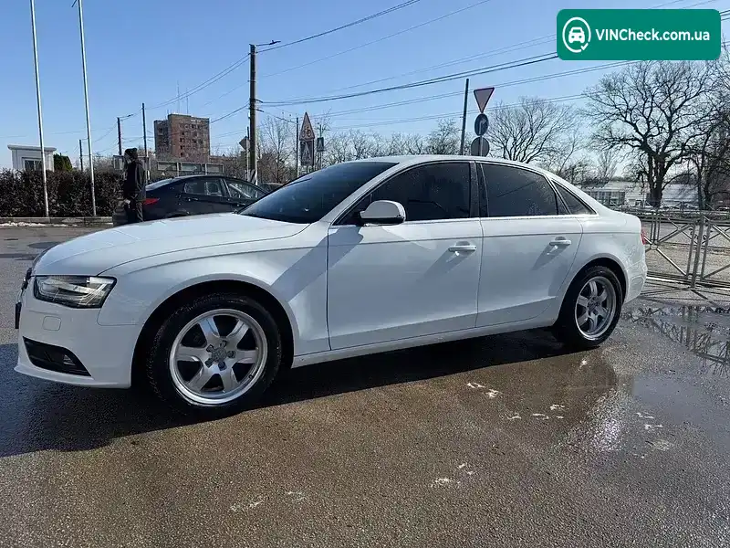 Audi A4 2013, фото з оголошення 2 з 12, VIN WAUZZZ8K5EA091675