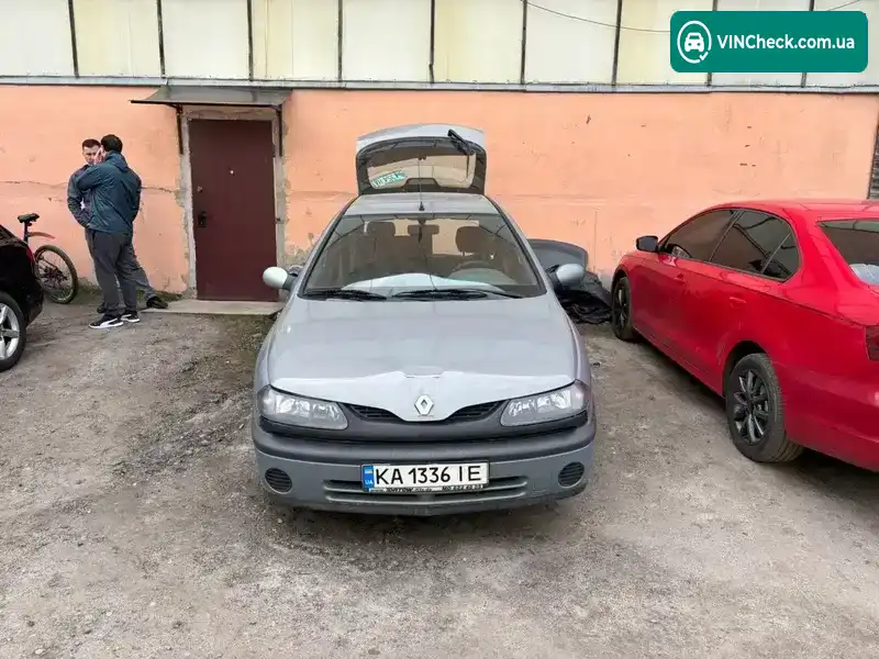 Renault Laguna 1999, фото з оголошення 1 з 14, VIN VF1B56G0519737449