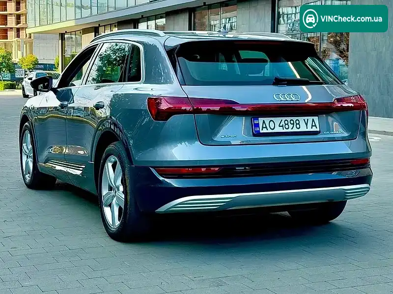 Audi e-tron 2019, фото з оголошення 2 з 15, VIN WAUZZZGE4LB006103