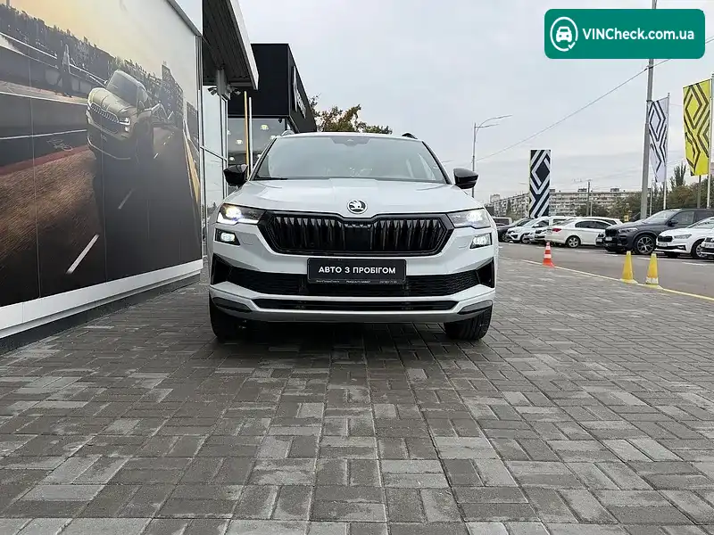 Skoda Karoq 2024, фото з оголошення 2 з 20, VIN TMBJC7NUXSB200021
