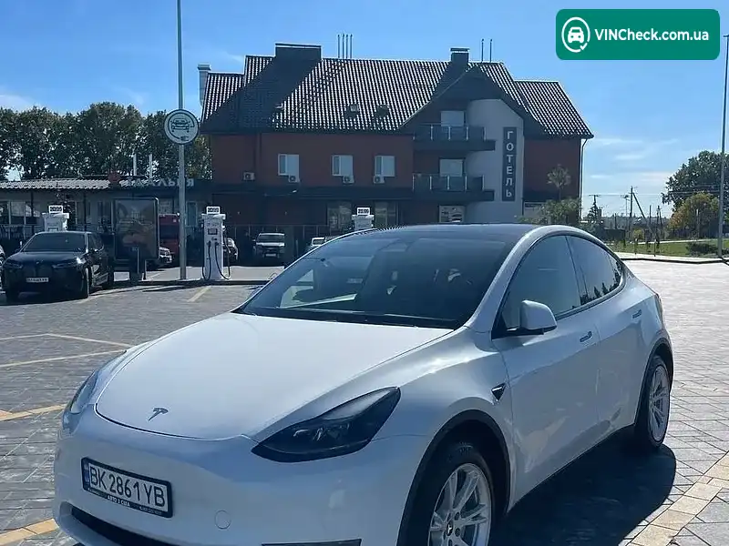 Tesla Model Y 2023, фото з оголошення 1 з 20, VIN 7SAYGAEE5PF769729