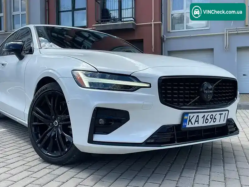 Volvo S60 2023, фото з оголошення 1 з 20, VIN 7JRL12FHXRG300038