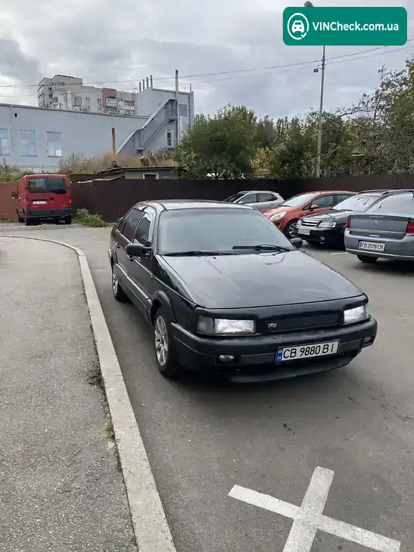 Volkswagen Passat 1992, фото з оголошення 2 з 14, VIN WVWZZZ31ZNB157350