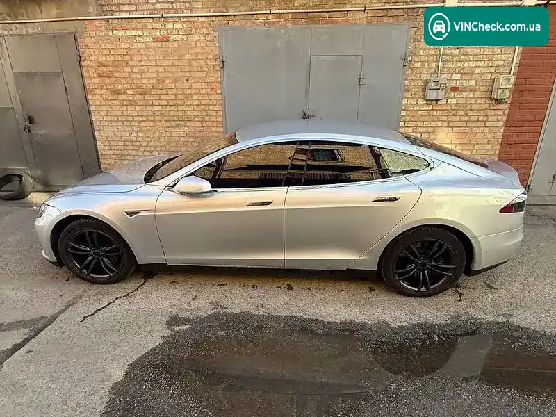 Tesla Model S 2015, фото з оголошення 1 з 8, VIN 5YJSA1S18FFP69017