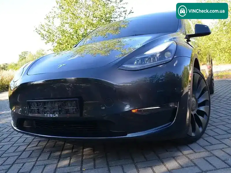 Tesla Model Y 2024, фото з оголошення 1 з 20, VIN 7SAYGDEF6RF024579