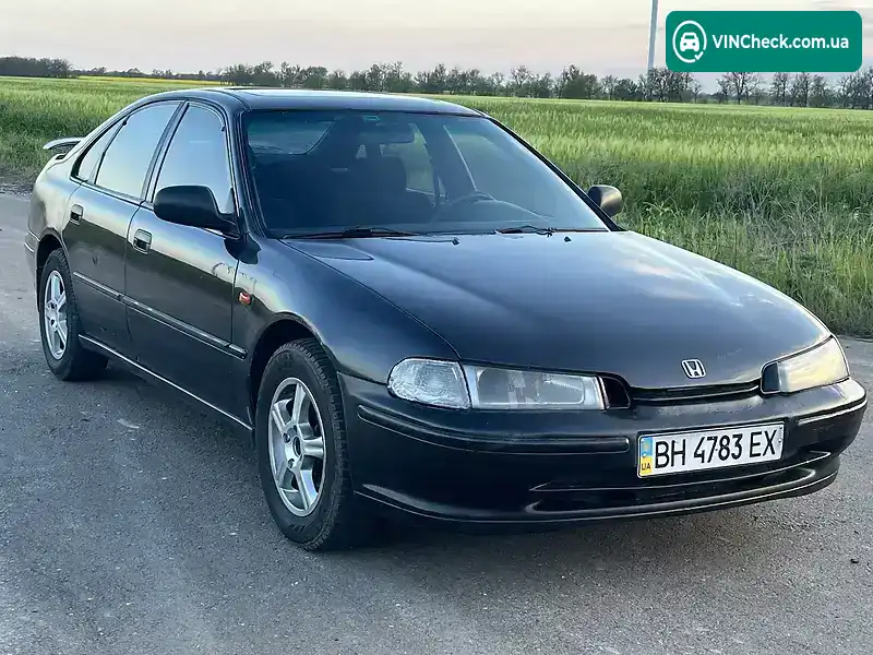 Honda Accord 1993, фото з оголошення 2 з 13, VIN SHHCC75600U017351