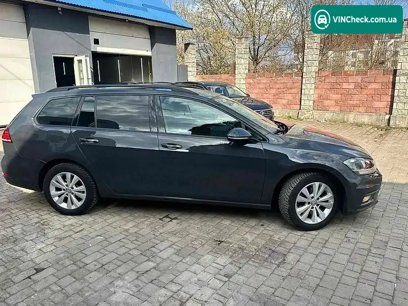 Volkswagen Golf 2017, фото з оголошення 2 з 13, VIN WVWZZZAUZHP774065