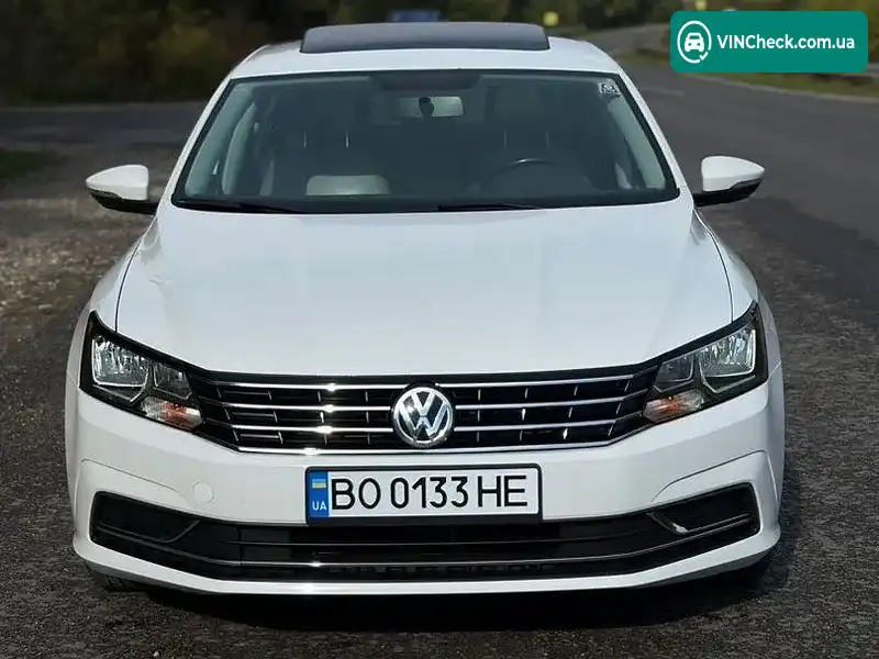 Volkswagen Passat 2017, фото з оголошення 1 з 15, VIN 1VWBA7A36JC014800