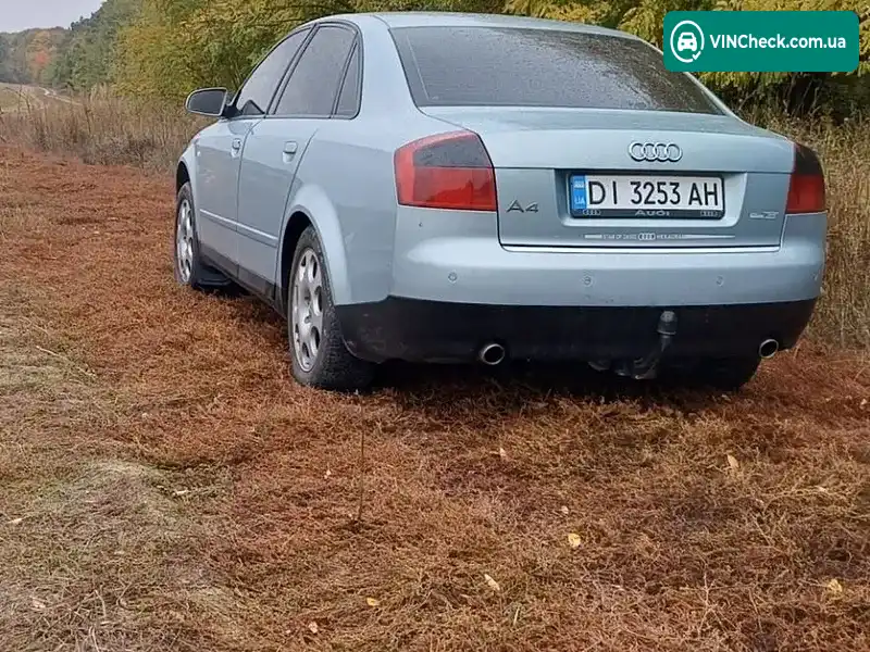 Audi A4 2001, фото з оголошення 2 з 14, VIN WAUZZZ8E22A156701