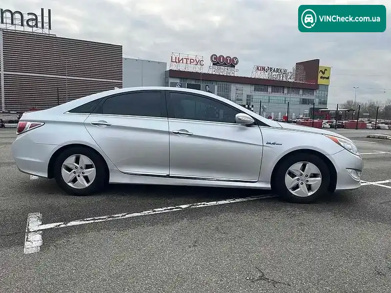 Hyundai Sonata 2011, фото з оголошення 2 з 20, VIN KMHEC4A4XBA005978