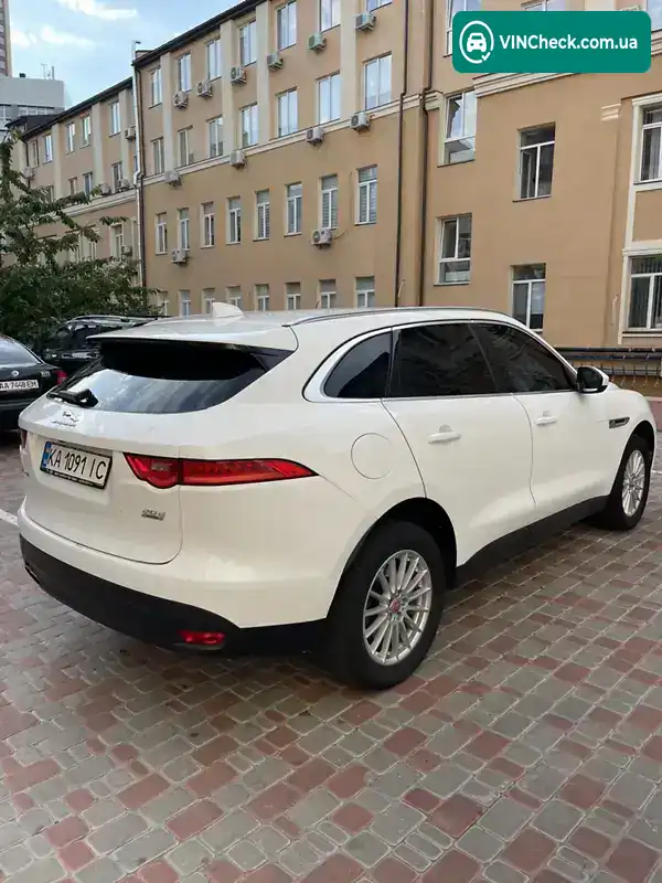 Jaguar F-Pace 2018, фото з оголошення 2 з 20, VIN SADCA2BN7KA365047