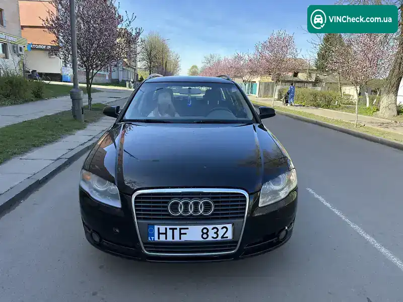 Audi A4 2004, фото з оголошення 2 з 8, VIN WAUZZZ8E05A424648