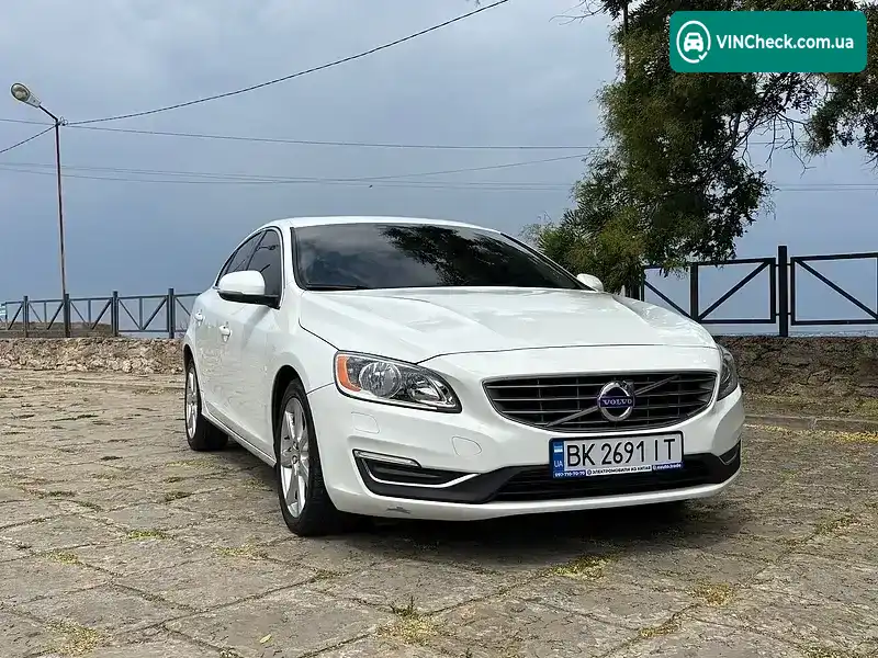 Volvo S60 2015, фото з оголошення 1 з 14, VIN YV126MFK6G2390859