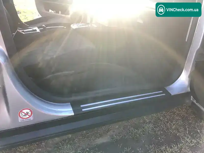 Volkswagen Passat 2004, фото з оголошення 2 з 4, VIN WVWZZZ3BZ4E163862