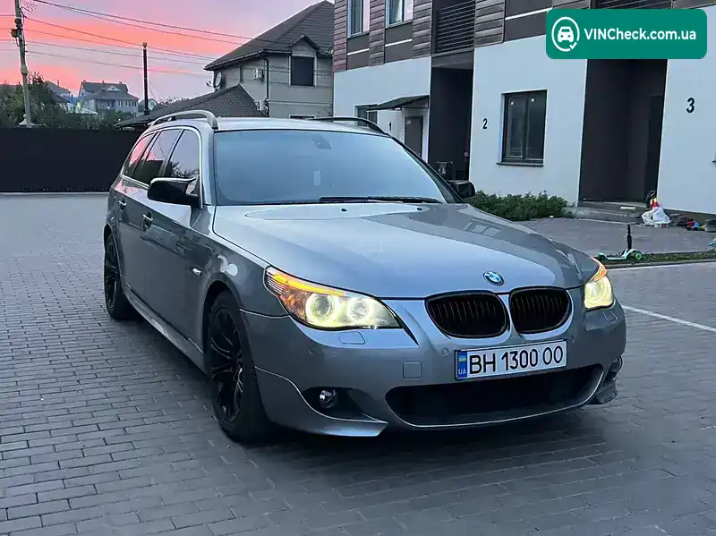 BMW 5 Series 2004, фото з оголошення 1 з 20, VIN WBANJ51060B425271