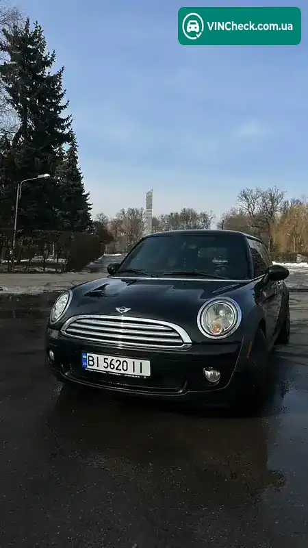 MINI Hatch 2010, фото з оголошення 1 з 10, VIN WMWMF3C51ATZ26882