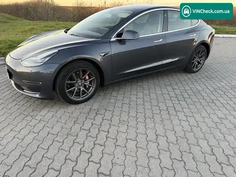 Tesla Model 3 2019, фото з оголошення 2 з 20, VIN 5YJ3E1EB2KF440451