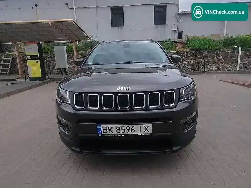 Jeep Compass 2018, фото з оголошення 2 з 20, VIN 3C4NJDBB7JT435210