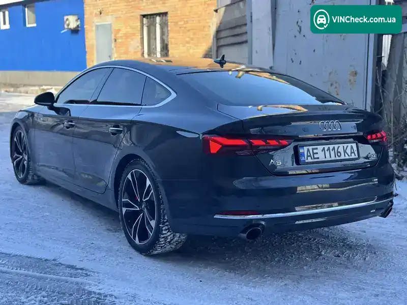 Audi A5 2017, фото з оголошення 2 з 10, VIN WAUANCF51JA055057