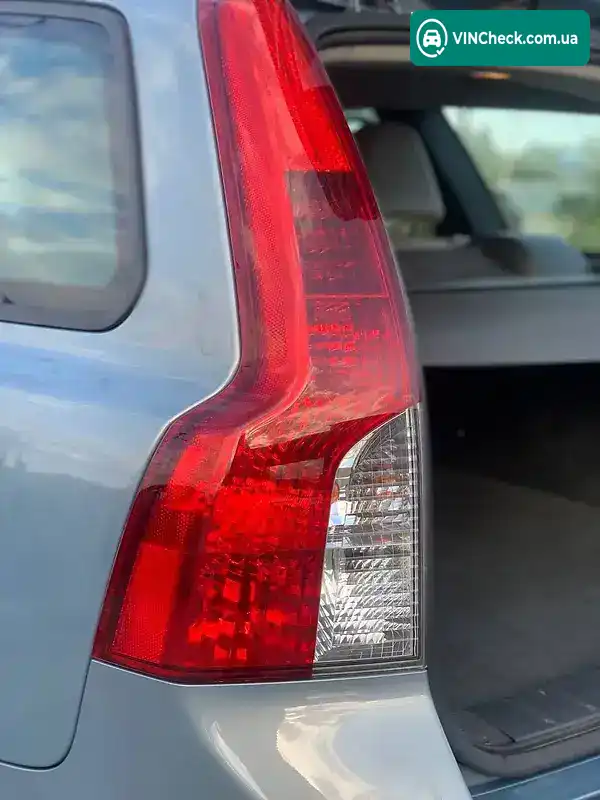 Volvo V50 2007, фото з оголошення 1 з 20, VIN YV1MW765282389245