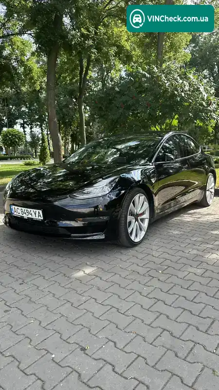Tesla Model 3 2018, фото з оголошення 2 з 21, VIN 5YJ3E1EB3JF151349
