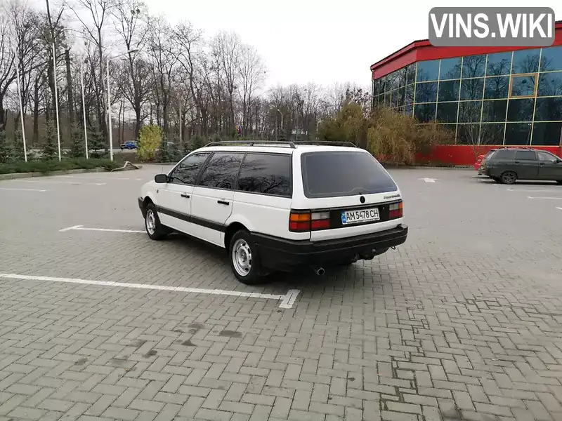 Volkswagen Passat 1992, фото з оголошення 2 з 12, VIN WVWZZZ31ZNE344696