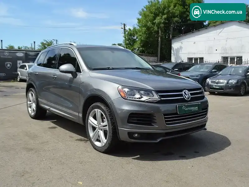 Volkswagen Touareg 2013, фото з оголошення 2 з 20, VIN WVGDP9BP7ED005414