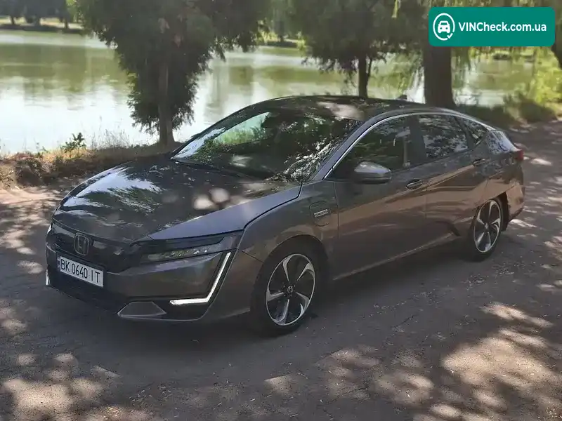 Honda Clarity 2018, фото з оголошення 2 з 12, VIN JHMZC5F18JC010446