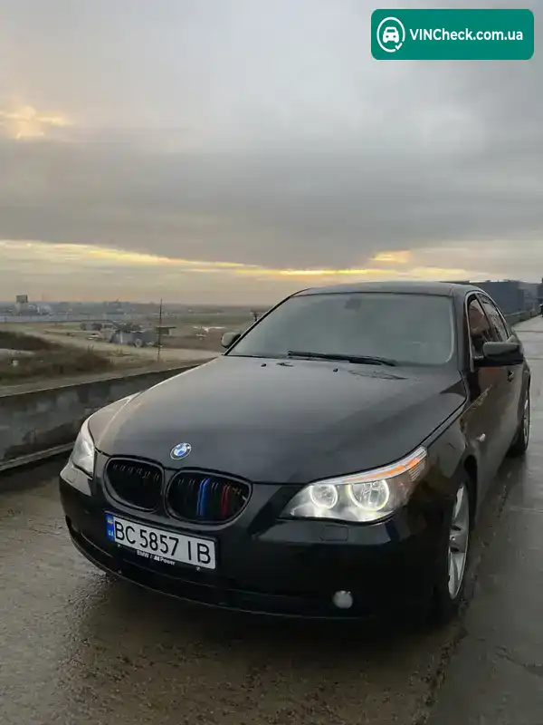 BMW 5 Series 2006, фото з оголошення 1 з 12, VIN WBANE32080CM74568