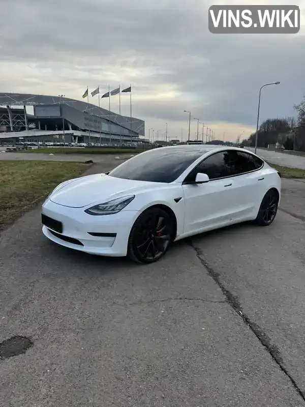 Tesla Model 3 2020, фото з оголошення 2 з 17, VIN 5YJ3E1EC3LF774997