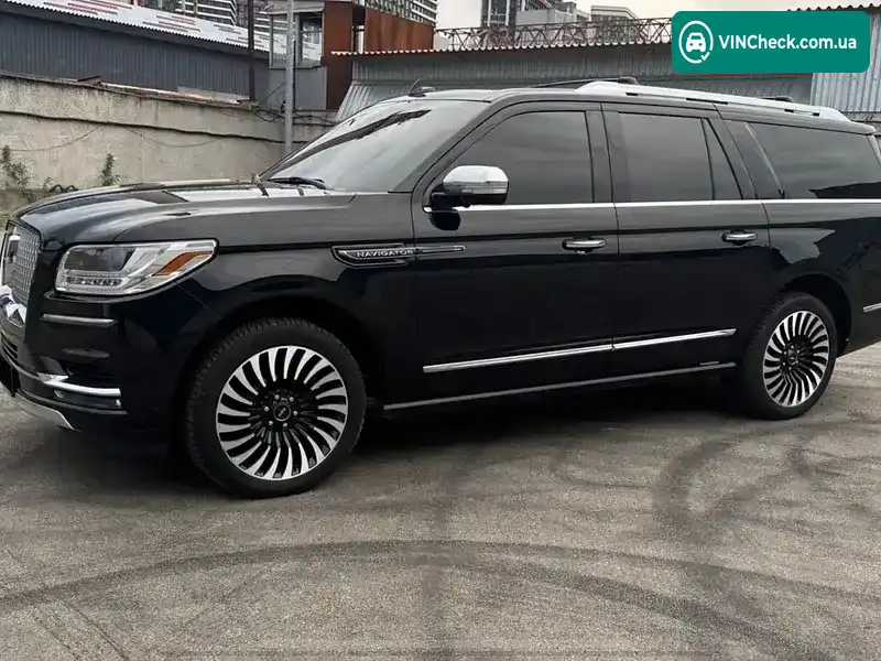 Lincoln Navigator 2018, фото з оголошення 2 з 16, VIN 5LMJJ3TT6JEL22003