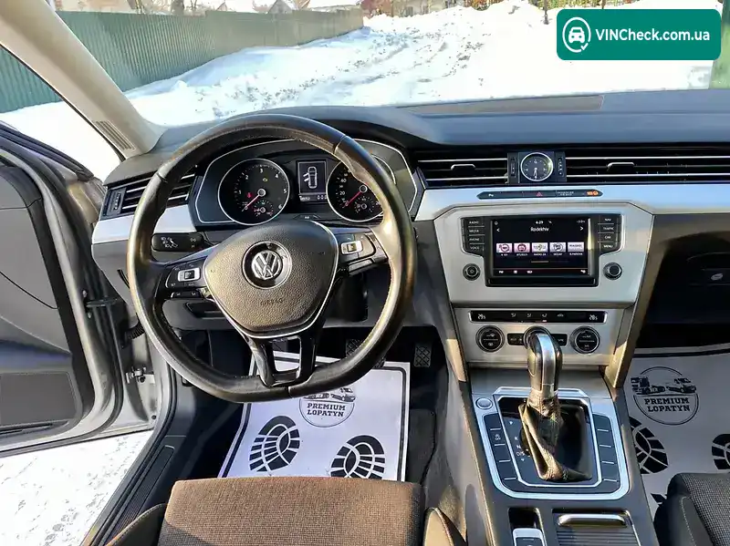 Volkswagen Passat 2016, фото з оголошення 2 з 10, VIN WVWZZZ3YZGH115365