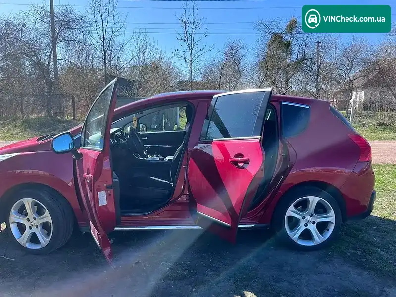 Peugeot 3008 2010, фото з оголошення 2 з 9, VIN VF30URHE8AS168298
