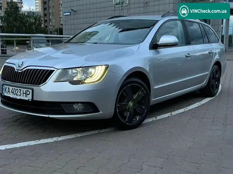Skoda Superb 2013, фото з оголошення 2 з 19, VIN TMBJB73T1E9014425