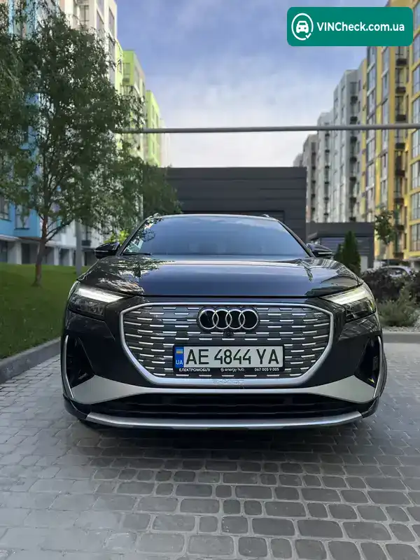 Audi Q4 e-tron 2023, фото з оголошення 2 з 20, VIN LFVVB9G33P5231176