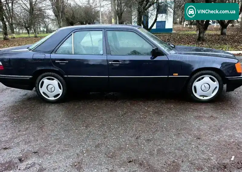 Mercedes-Benz C-Class 1992, фото з оголошення 2 з 11, VIN WDB1240211B776554