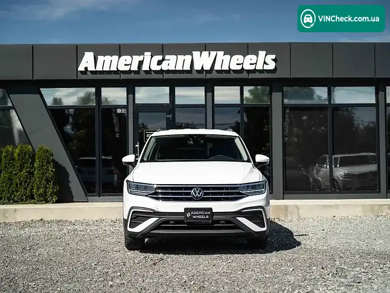 Volkswagen Tiguan 2023, фото з оголошення 2 з 20, VIN 3VV3B7AX6RM062914