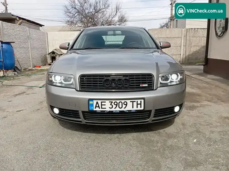 Audi A4 2004, фото з оголошення 2 з 15, VIN WAUZZZ8E04A206546