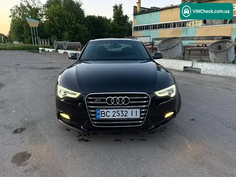 Audi A5 2012, фото з оголошення 2 з 18, VIN WAULFAFR6DA015414