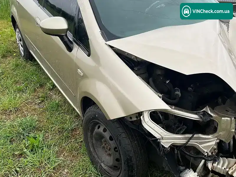 Fiat Linea 2012, фото з оголошення 2 з 8, VIN ZFA32300003168498